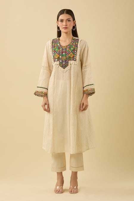 Buy_Ekavira_Ivory Mirrors, Embroidery Round Neck A-line Kurta Set _Online_at_Aza_Fashions