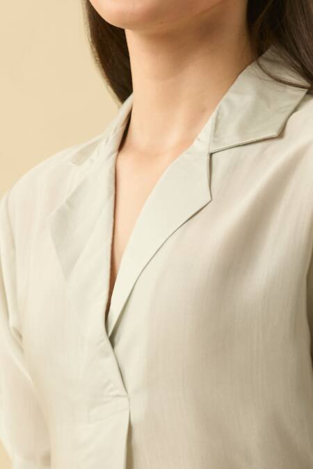 Buy House Of Fett Ivory Collared Jungle Print Midi Dress Online at Aza Fashions Buy_House Of Fett_Ivory Collared Jungle Print Midi Dress_Online_at_Aza_Fashions