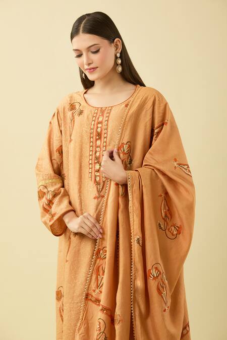Missprint Orange Chanderi Embroidery Round Neck Floral Printed Kurta Set at Aza Fashions Missprint_Orange Chanderi Embroidery Round Neck Floral Printed Kurta Set_at_Aza_Fashions