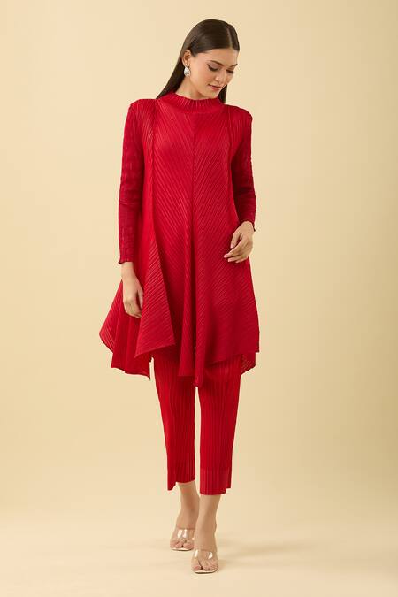 Pleats By Aruni Red Polyester High Neck Pleated Asymmetric Kurta And Pant Set Online at Aza Fashions Pleats By Aruni_Red Polyester High Neck Pleated Asymmetric Kurta And Pant Set_Online_at_Aza_Fashions