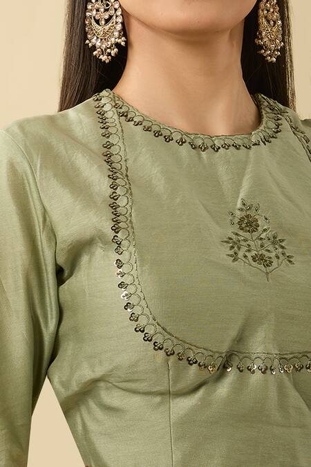 Shop Rashi Jain Green Chanderi Sequins, Embroidery Round Neck Lehenga Set Online at Aza Fashions Shop_Rashi Jain_Green Chanderi Sequins, Embroidery Round Neck Lehenga Set_Online_at_Aza_Fashions