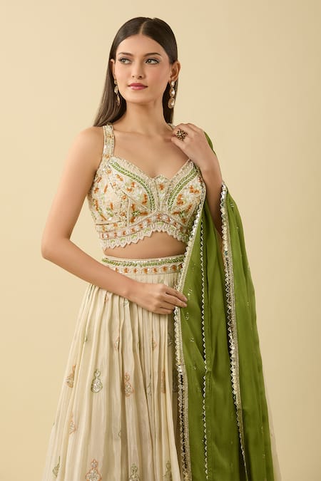 Shop_Aariyana Couture_Cream Cut Work, Sequins, Embroidery Sweetheart Neck Elephant Motif Lehenga Set _Online_at_Aza_Fashions