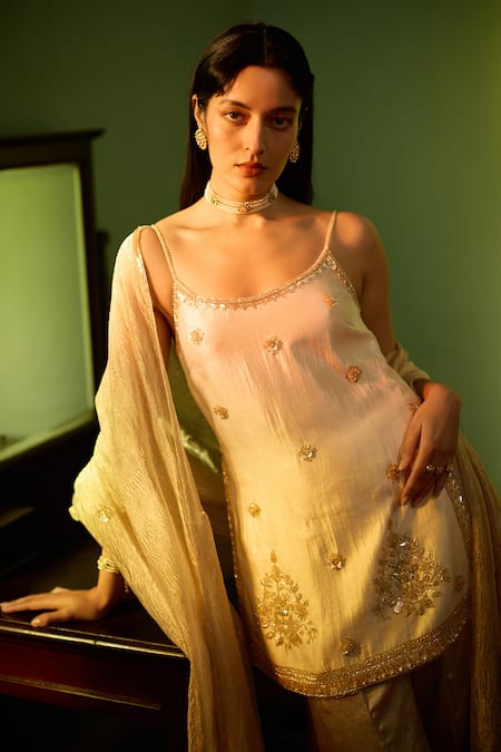 Buy Zoon Ivory Brocade, Satin, Tissue Embroidery Scoop Aari Floral Kurta Sharara Set Buy_Zoon_Ivory Brocade, Satin, Tissue Embroidery Scoop Aari Floral Kurta Sharara Set