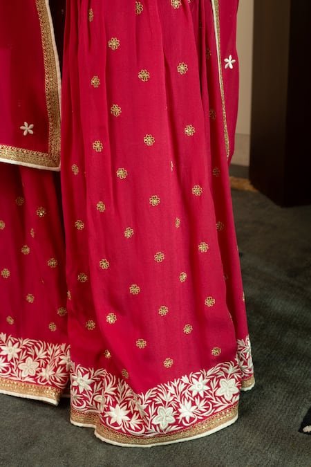 Buy House Of Inari Red Georgette Embroidery, Zari Round Neck Heer Parsi Gara Bird Set Buy_House Of Inari_Red Georgette Embroidery, Zari Round Neck Heer Parsi Gara Bird Set