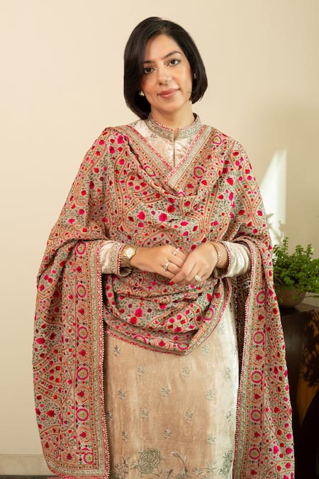 Buy_House Of Inari_Gray Silk, Georgette Cut Work, Embroidery Floral Parsi Gara Dupatta _Online_at_Aza_Fashions