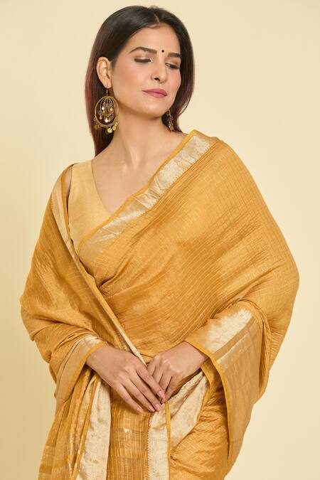 Samyukta Singhania_Yellow Chanderi Checkered Saree With Unstitched Blouse Piece _Online_at_Aza_Fashions
