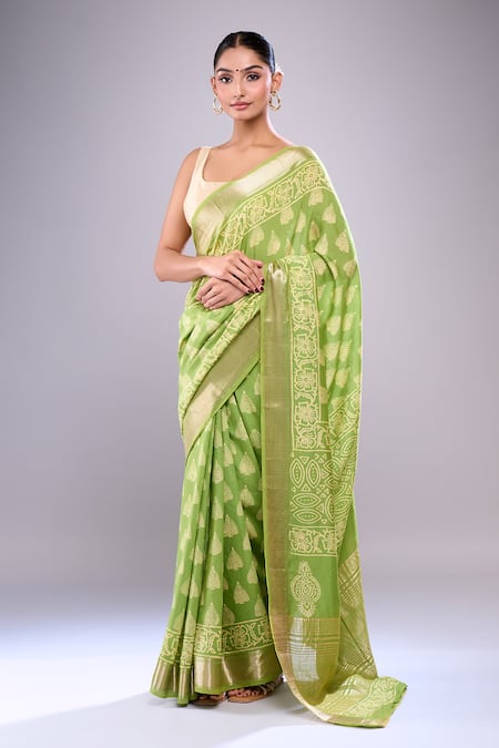 Naintara Bajaj_Green Cotton Embroidery Round Leaf Hand Block Print Saree With Running Blouse _Online_at_Aza_Fashions