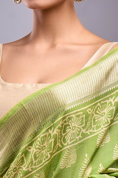 Buy_Naintara Bajaj_Green Cotton Embroidery Round Leaf Hand Block Print Saree With Running Blouse _Online_at_Aza_Fashions