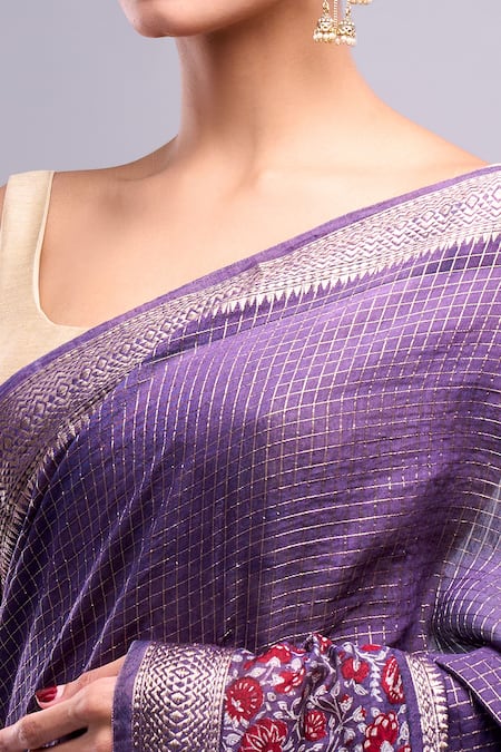 Naintara Bajaj_Navy Chanderi Embroidery Botanical Hem Saree With Unstitched Blouse Piece _at_Aza_Fashions