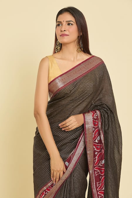 Naintara Bajaj_Black Chanderi Botanical Hem Saree With Running Blouse _Online_at_Aza_Fashions