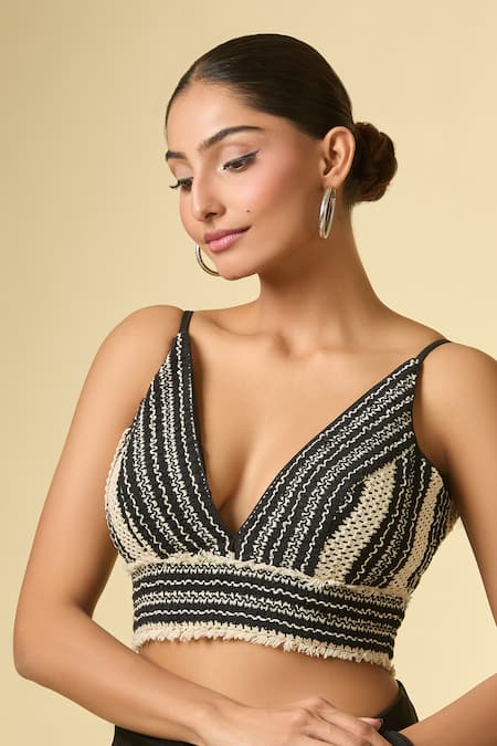 Buy Samyukta Singhania Black Cotton Plunge Neck Geometric Pattern Blouse Online at Aza Fashions Buy_Samyukta Singhania_Black Cotton Plunge Neck Geometric Pattern Blouse _Online_at_Aza_Fashions