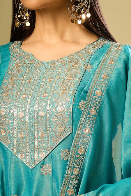 Samyukta Singhania_Green Silk Embroidery, Sequins Round Neck A-line Kurta Set_at_Aza_Fashions