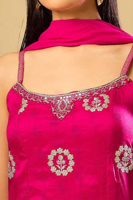 Samyukta Singhania Pink Silk, Georgette Embroidery Scoop Neck Sequin Kurta Palazzo Set Online at Aza Fashions Samyukta Singhania_Pink Silk, Georgette Embroidery Scoop Neck Sequin Kurta Palazzo Set_Online_at_Aza_Fashions