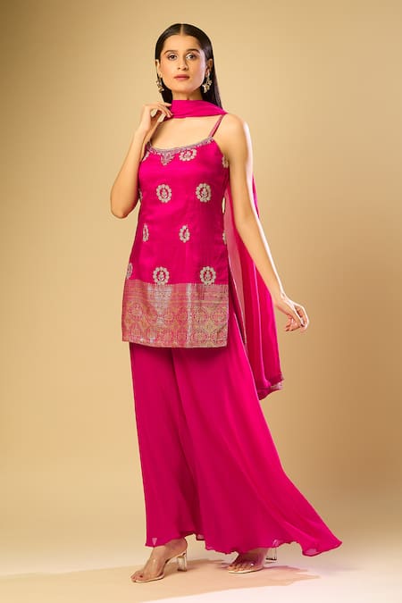 Samyukta Singhania Pink Silk, Georgette Embroidery Scoop Neck Sequin Kurta Palazzo Set at Aza Fashions Samyukta Singhania_Pink Silk, Georgette Embroidery Scoop Neck Sequin Kurta Palazzo Set_at_Aza_Fashions