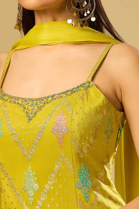 Buy Samyukta Singhania Yellow Chiffon Embroidery, Zari Collared Self Woven Kurta Palazzo Set Online at Aza Fashions Buy_Samyukta Singhania_Yellow Chiffon Embroidery, Zari Collared Self Woven Kurta Palazzo Set_Online_at_Aza_Fashions
