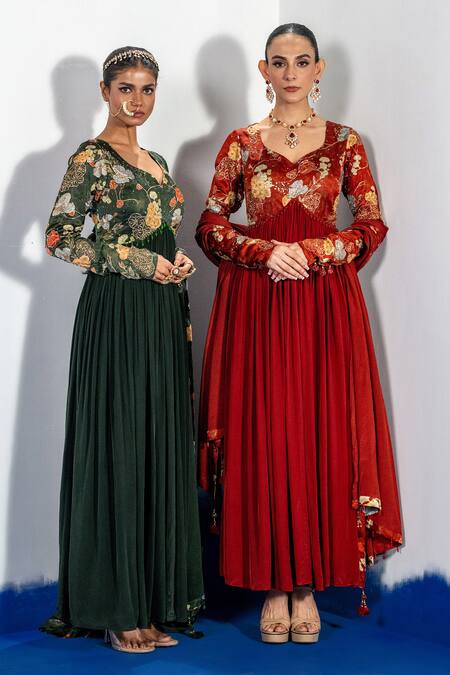 Label Shristi Chetani Green Crepe, Chiffon Embroidery, Beads Round Neck Anarkali Set at Aza Fashions Label Shristi Chetani_Green Crepe, Chiffon Embroidery, Beads Round Neck Anarkali Set_at_Aza_Fashions