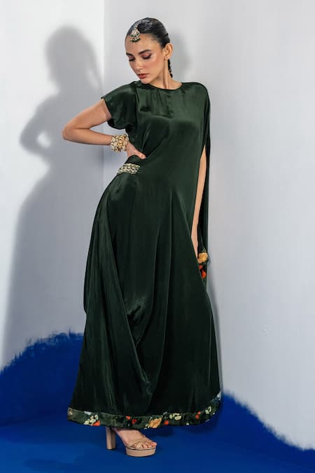 Label Shristi Chetani Green Round Neck Draped Maxi Dress With Waist Embellishment at Aza Fashions Label Shristi Chetani_Green Round Neck Draped Maxi Dress With Waist Embellishment_at_Aza_Fashions