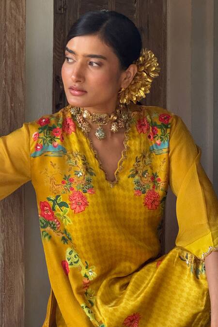 Buy_Basil Leaf_Yellow Chiffon Embroidery Scallop Neckline Sharara Set _Online_at_Aza_Fashions