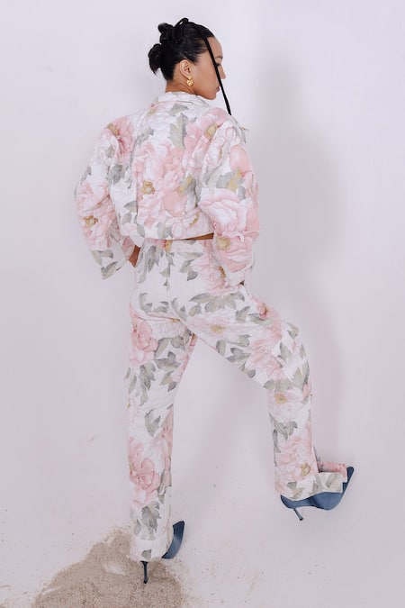 Shop_July Issue_Pink Cotton Round Neck, Collared Floral Quilted Jacket And Jogger Pant Set _at_Aza_Fashions