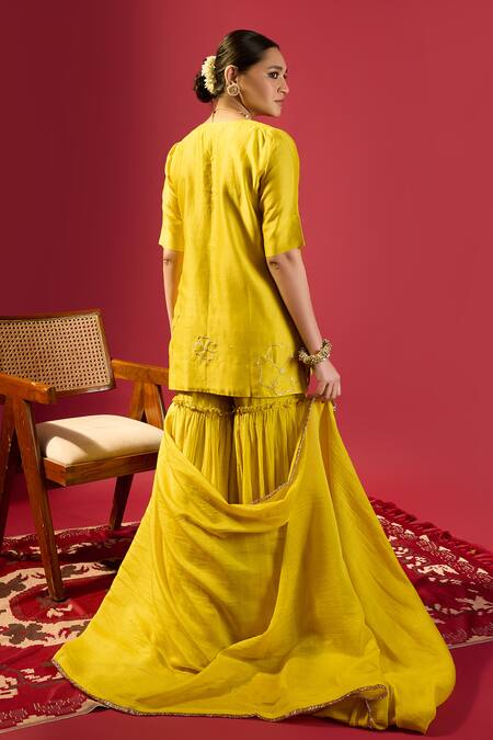 Komal Shah_Mustard Chanderi Embroidery Round Neck Short Kurta And Garara Set _Online_at_Aza_Fashions