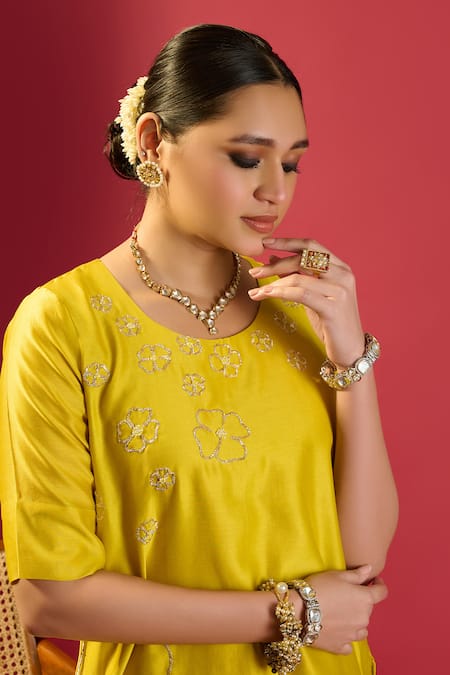 Komal Shah_Mustard Chanderi Embroidery Round Neck Short Kurta And Garara Set _at_Aza_Fashions