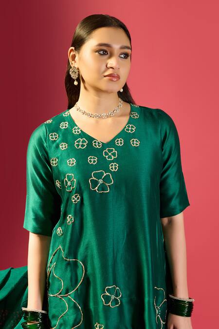 Komal Shah_Rust Chanderi Embroidery, Pearls V-neck Garara And Short Kurta Set _at_Aza_Fashions