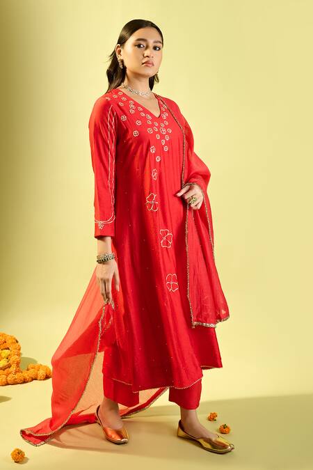 Shop_Komal Shah_Red Silk, Chanderi Embroidery V-neck Kali Kurta And Pant Set _Online_at_Aza_Fashions