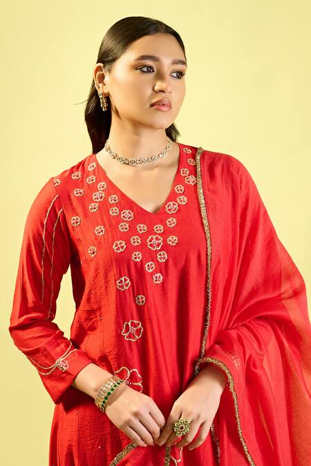 Komal Shah_Red Silk, Chanderi Embroidery V-neck Kali Kurta And Pant Set _at_Aza_Fashions