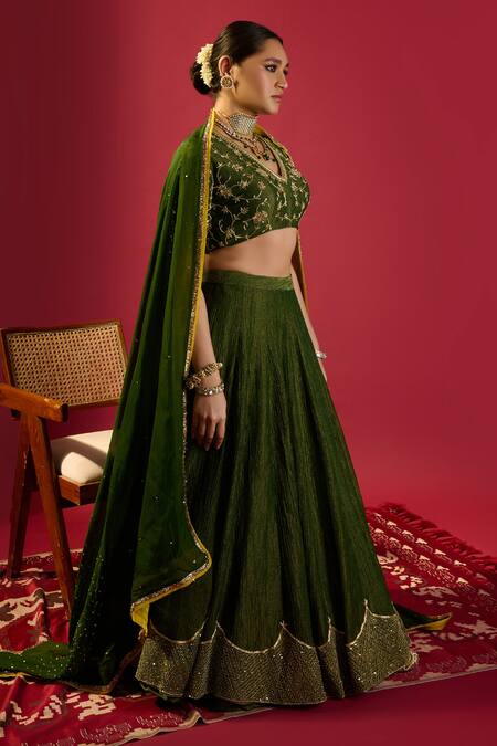 Buy Komal Shah Green Tissue Zari, Sequins, Embroidery Round Neck Lehenga Set Online at Aza Fashions Buy_Komal Shah_Green Tissue Zari, Sequins, Embroidery Round Neck Lehenga Set _Online_at_Aza_Fashions