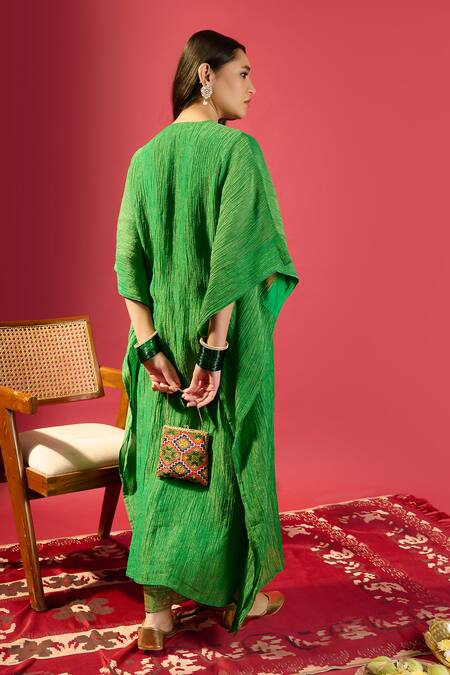 Komal Shah_Green Silk Embroidery, Zari V-neck Crinkle Kaftan Set With Pant _Online_at_Aza_Fashions