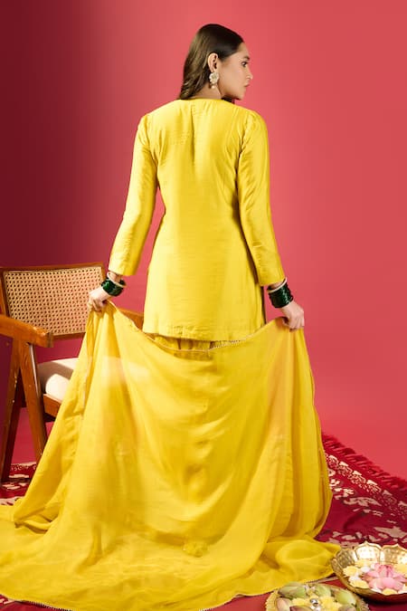 Komal Shah_Mustard Chanderi Embroidery Split V-neck Kurta And Dhoti Set _Online_at_Aza_Fashions