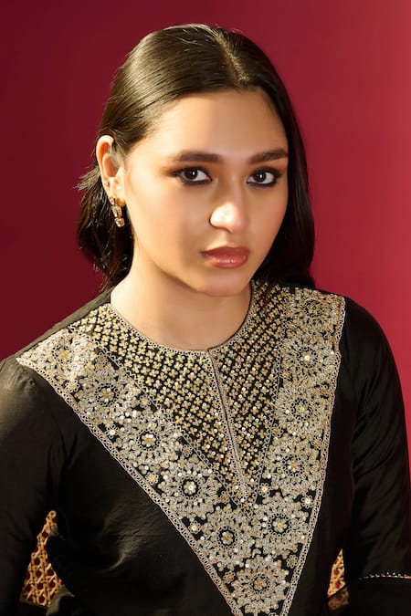 Shop_Komal Shah_Black Chanderi Embroidery Round Neck Kurta And Dhoti Set _Online_at_Aza_Fashions