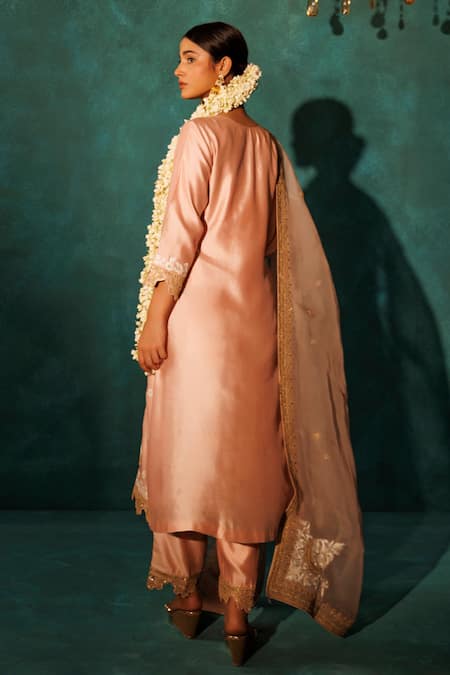 Shop Vinita Bhansali Rose Gold , Organza Embroidery Round Neck Hand Kurta Set at Aza Fashions Shop_Vinita Bhansali_Rose Gold , Organza Embroidery Round Neck Hand Kurta Set _at_Aza_Fashions