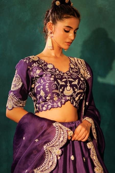 Vinita Bhansali Purple , Organza Sequins, Zari Chaand Sunhera Lehenga Set Online at Aza Fashions Vinita Bhansali_Purple , Organza Sequins, Zari Chaand Sunhera Lehenga Set _Online_at_Aza_Fashions