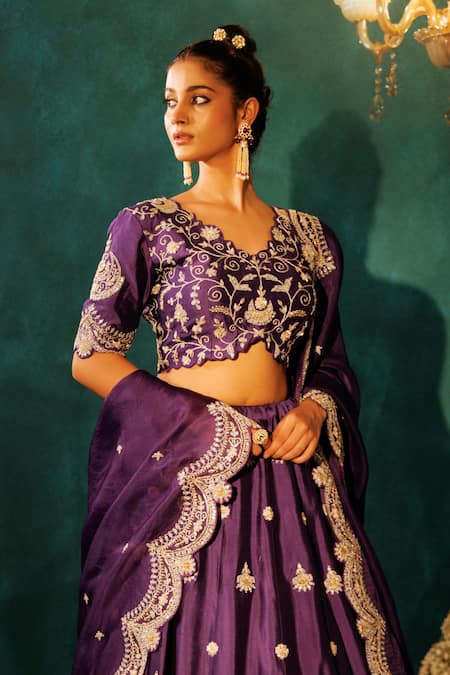 Buy Vinita Bhansali Purple , Organza Sequins, Zari Chaand Sunhera Lehenga Set Online at Aza Fashions Buy_Vinita Bhansali_Purple , Organza Sequins, Zari Chaand Sunhera Lehenga Set _Online_at_Aza_Fashions