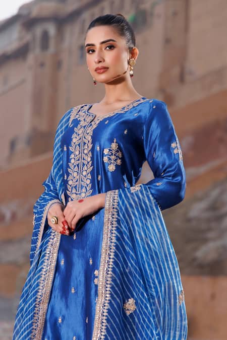 Buy_Vinita Bhansali_Blue Silk, Organza Embroidery Round Neck Hand Regal Kurta Set _Online_at_Aza_Fashions