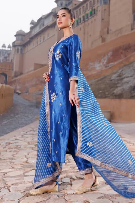 Shop_Vinita Bhansali_Blue Silk, Organza Embroidery Round Neck Hand Regal Kurta Set _Online_at_Aza_Fashions