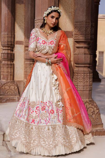 Buy_Vinita Bhansali_Cream Silk, Chiffon Tassels, Embroidery Sweetheart Designer Lehenga Set With _Online_at_Aza_Fashions