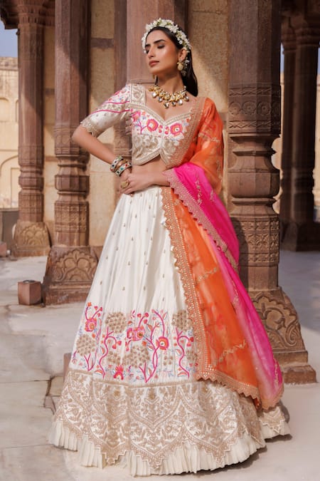 Vinita Bhansali Designer Lehenga Set With Embroidery 
