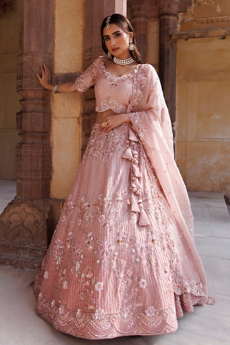 Buy_Vinita Bhansali_Rose Gold Silk Embroidery, Sequins V-neck Lehenga Set 