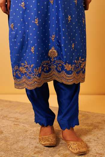 Vinita Bhansali_Blue , Organza Embroidery Round Neck Bandhani Suit Set _Online_at_Aza_Fashions