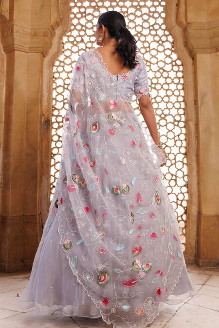 Shop Vinita Bhansali Purple Organza, Embroidery Round Kusha Floral Applique Lehenga Set at Aza Fashions Shop_Vinita Bhansali_Purple Organza, Embroidery Round Kusha Floral Applique Lehenga Set_at_Aza_Fashions