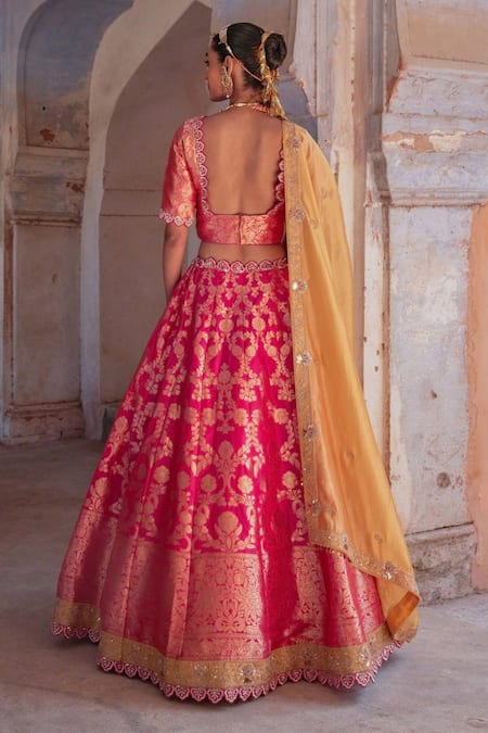 Shop Vinita Bhansali Pink Silk Sequins, Zari, Embroidery V-neck Mayuri Banarasi Lehenga Set at Aza Fashions Shop_Vinita Bhansali_Pink Silk Sequins, Zari, Embroidery V-neck Mayuri Banarasi Lehenga Set _at_Aza_Fashions