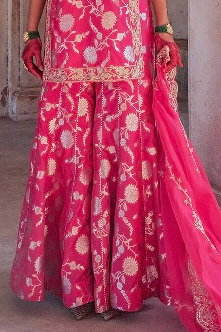 Buy Vinita Bhansali Pink , Organza Sequins Round Neck Gulabo Banarasi Gharara Set Online at Aza Fashions Buy_Vinita Bhansali_Pink , Organza Sequins Round Neck Gulabo Banarasi Gharara Set _Online_at_Aza_Fashions