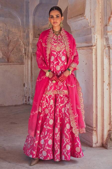 Vinita Bhansali Pink , Organza Sequins Round Neck Gulabo Banarasi Gharara Set at Aza Fashions Vinita Bhansali_Pink , Organza Sequins Round Neck Gulabo Banarasi Gharara Set _at_Aza_Fashions