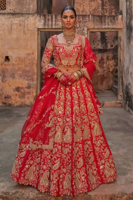 Vinita Bhansali_Red Silk Embroidery Round Neck Maharani Lehenga Set _at_Aza_Fashions