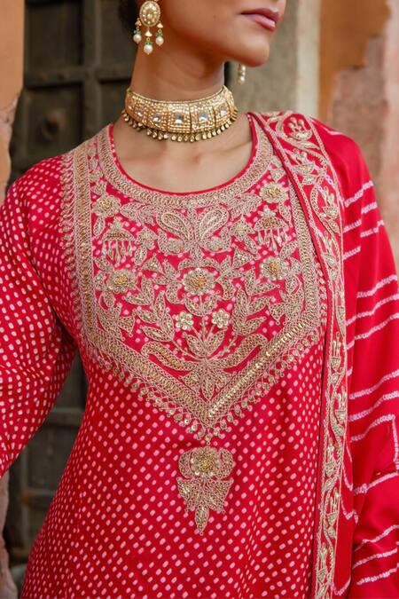 Shop Vinita Bhansali Red Silk Sequins Round Neck Bandhani Embroidered Gharara Set Online at Aza Fashions Shop_Vinita Bhansali_Red Silk Sequins Round Neck Bandhani Embroidered Gharara Set _Online_at_Aza_Fashions