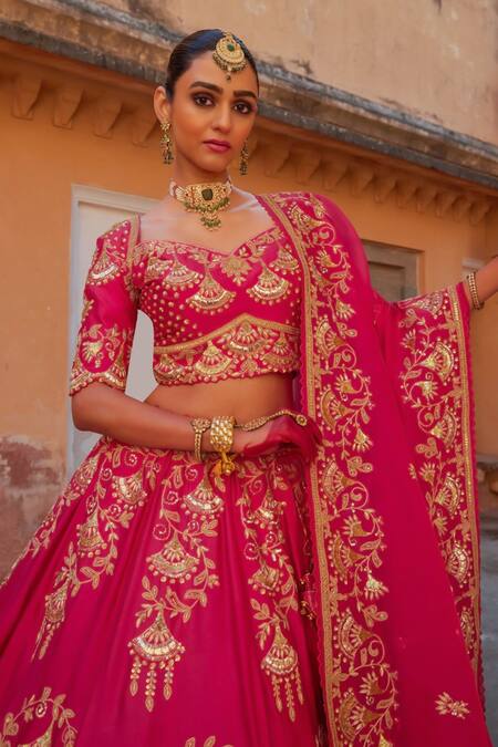 Vinita Bhansali Pink , Organza Sequins, Mirrors Round Falguni Embroidered Lehenga Set Online at Aza Fashions Vinita Bhansali_Pink , Organza Sequins, Mirrors Round Falguni Embroidered Lehenga Set _Online_at_Aza_Fashions