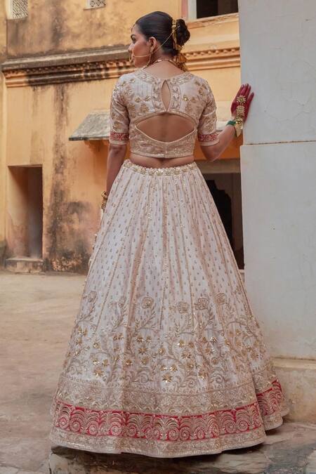 Shop_Vinita Bhansali_Rose Gold , Organza Sequins, Mirrors, Zari Round Shehnaaz Lehenga Set _at_Aza_Fashions