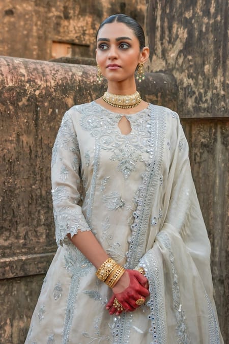 Vinita Bhansali Silver Tissue, Satin Sequins, Mirrors Keyhole Neck Aarna Fusion Set Online at Aza Fashions Vinita Bhansali_Silver Tissue, Satin Sequins, Mirrors Keyhole Neck Aarna Fusion Set _Online_at_Aza_Fashions
